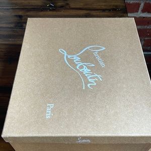 BRAND NEW sz39(8) SUEDE, LOUBOUTIN, in dust bag and OG BOX *ELOISE BOOTIE BLACK